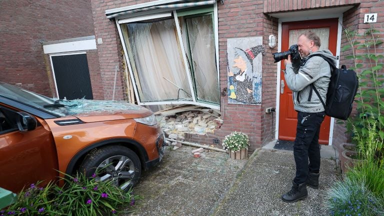 Rico guarda todas las imágenes para las autoridades, las víctimas o sus familiares (foto: Bert Jansen).