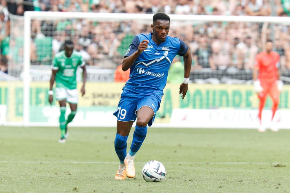 Norwich ha identificado al as de Grenoble Lenny Joseph como un posible reemplazo de Rowe