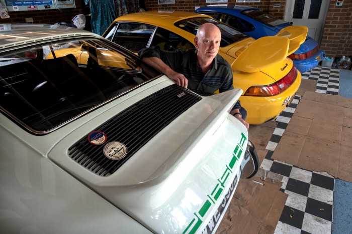 Simon Webb, coleccionista de Porsche