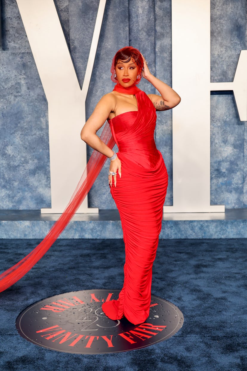 Cardi B asiste a la fiesta de los Oscar de Vanity Fair 2023 