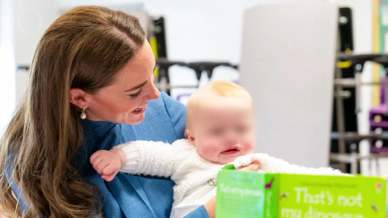 Kate Middleton, la visita a Escocia despierta su instinto maternal. Y William está 