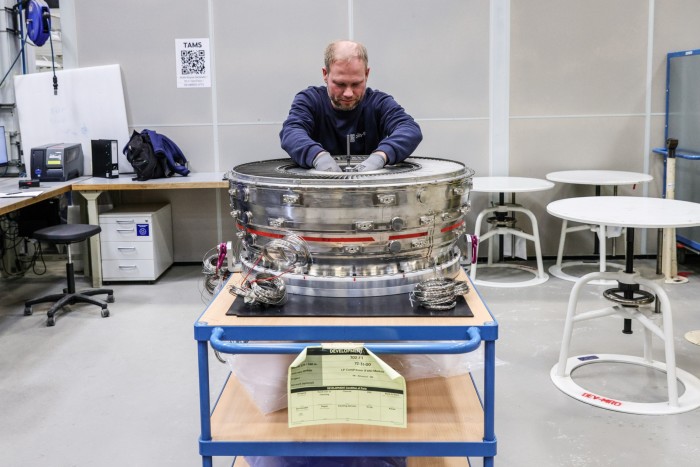 Mantenimiento del ventilador de un motor a reacción de Rolls-Royce