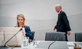 La Ministra Femke Wiersma y el Secretario de Estado Jean Rummenie, antes de un debate sobre el nitrógeno en la Cámara de Representantes. Foto BART MAAT 