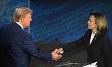 El debate entre la vicepresidenta Kamala Harris (demócratas) y el expresidente Donald Trump (republicanos) comenzó positivamente con un apretón de manos. Después de eso, las bromas terminaron rápidamente. 