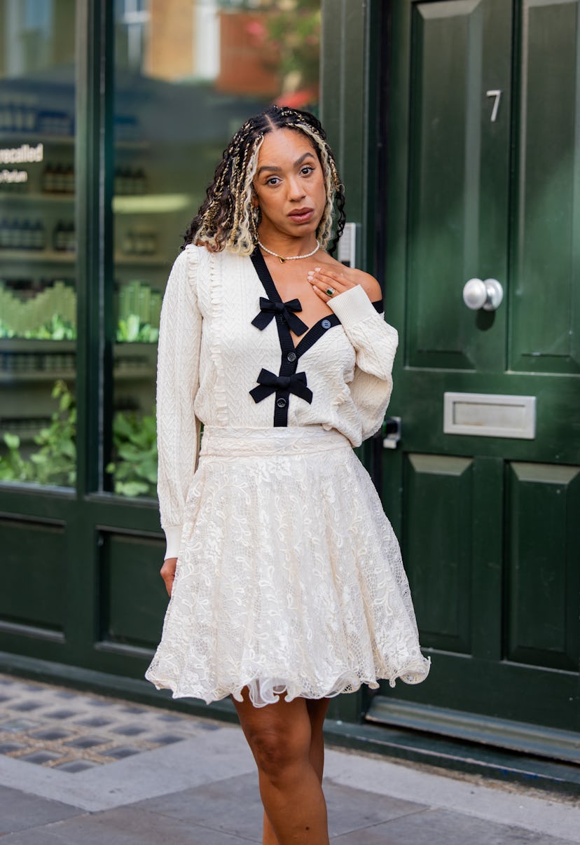 Semana de la moda de Londres primavera/verano 2025 street style belleza 