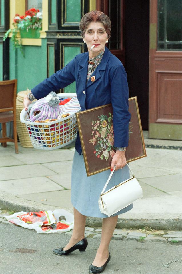 Ella reveló la única regla que June Brown tenía permitido romper en el set.