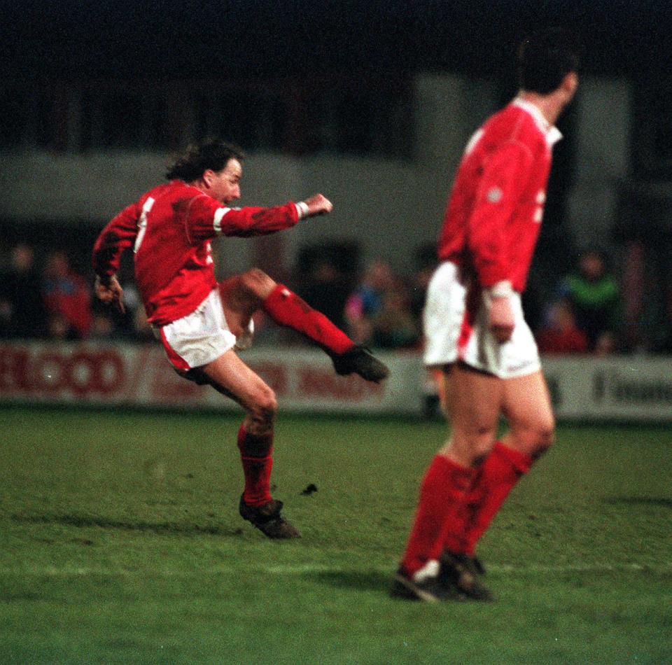 Mickey Thomas marcó un memorable gol de la Copa FA contra el Arsenal en 1992