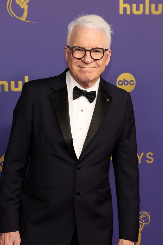 Steve Martin asiste a la 76.ª edición de los premios Primetime Emmy