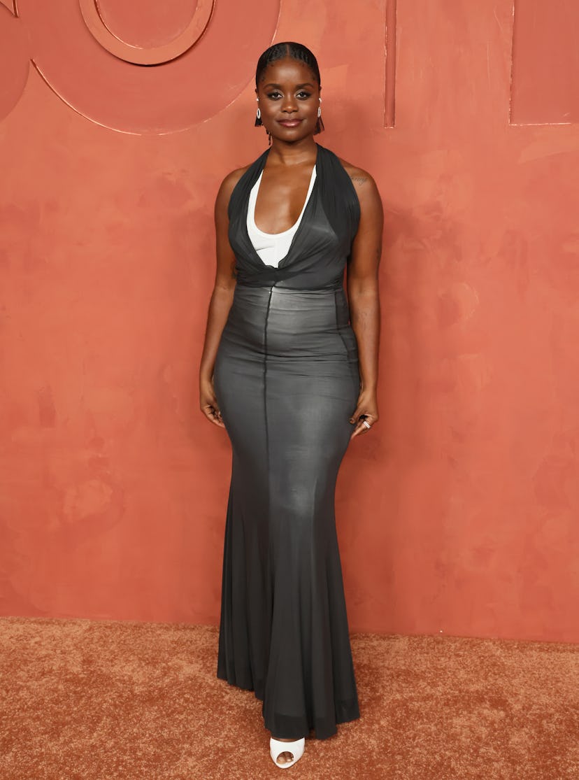 WEST HOLLYWOOD, CALIFORNIA - 15 DE SEPTIEMBRE: Denée Benton asiste a la recepción posterior a los Emmy de HBO y Max en...