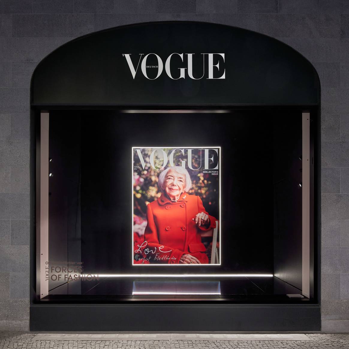 45 años de Vogue Alemania, escaparate de KaDeWeCrédito: Martin Dziuba