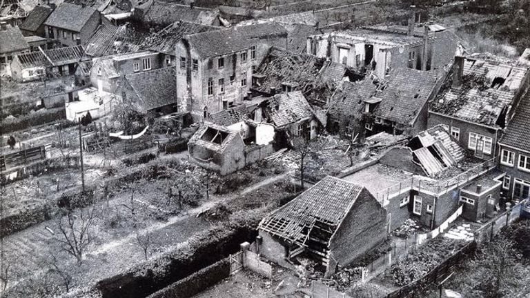 Enormes daños en Schijndel tras los combates del otoño de 1944 (foto: archivo)