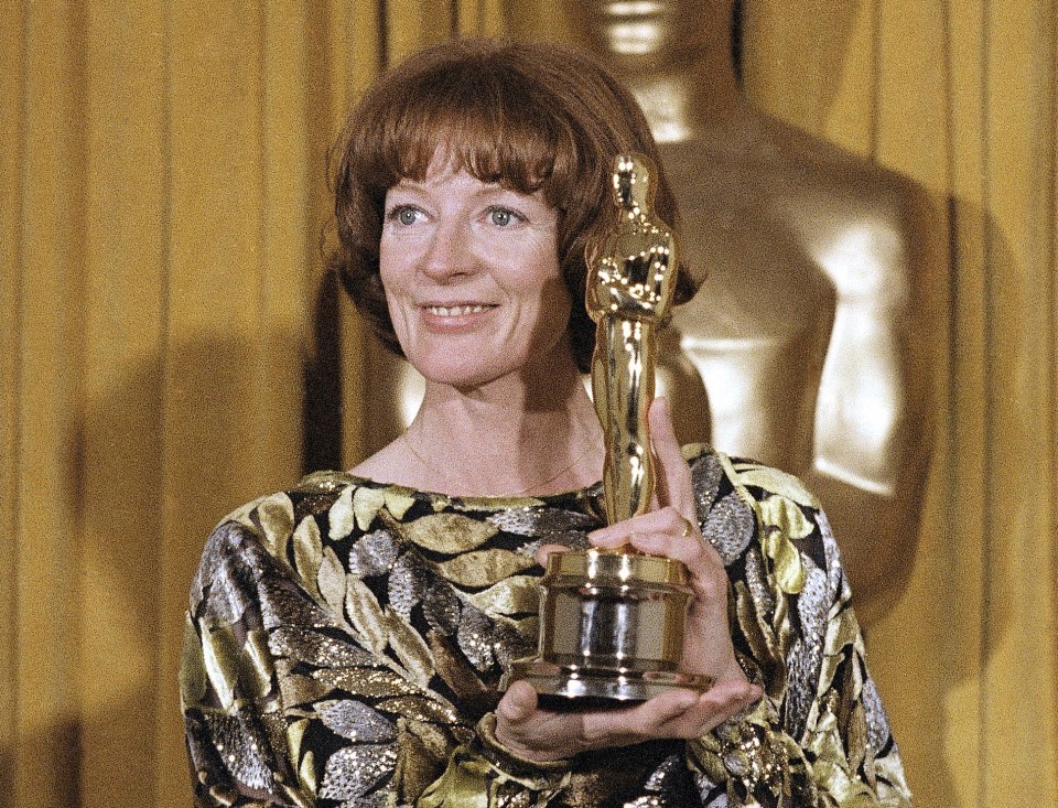 Dame Maggie con su segundo Oscar, a la mejor actriz de reparto por California Suite en 1979