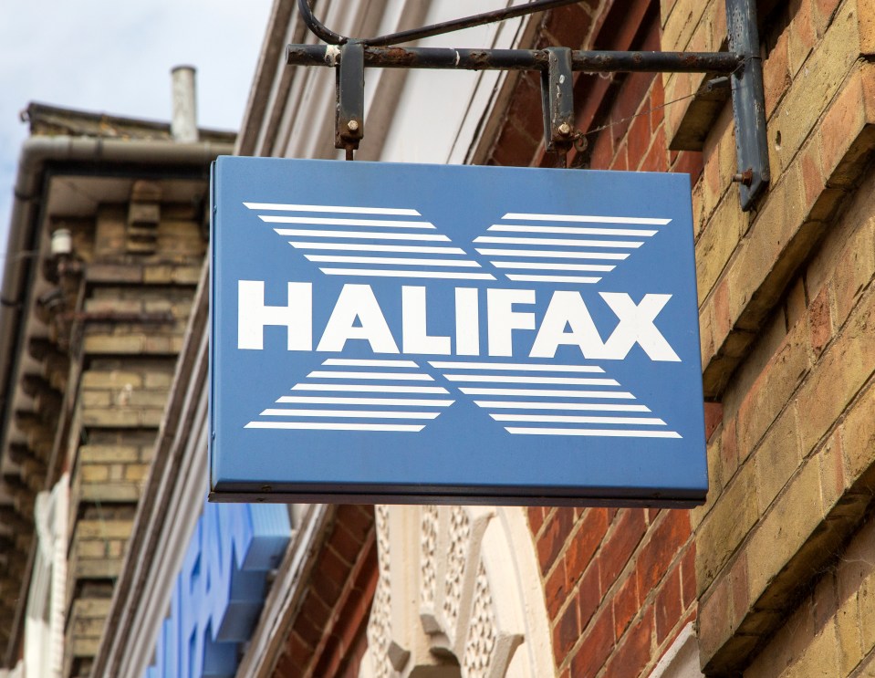 Halifax se disculpa con un pensionista