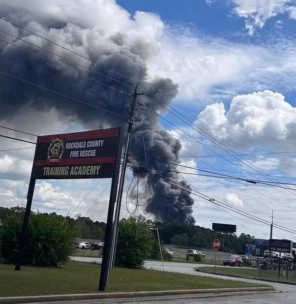 Se han introducido evacuaciones y órdenes de permanencia en el lugar.