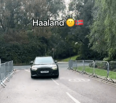 Erling Haaland estaba al volante de un Audi