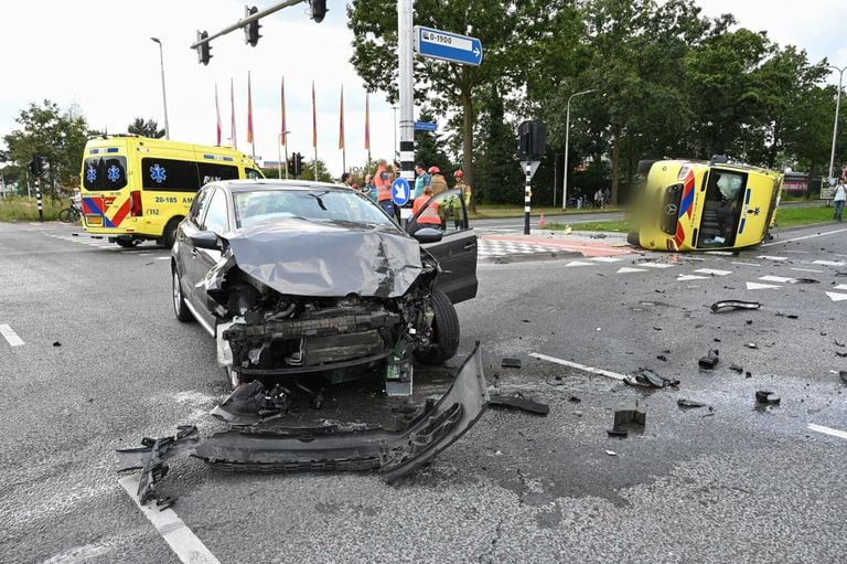 Devastación y un herido en un accidente de ambulancia (foto SQ Vision).