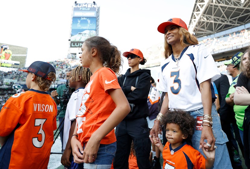 Ciara en el partido Broncos vs Seahawks, septiembre de 2022