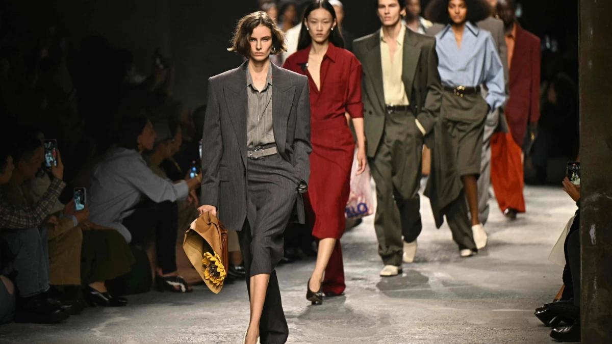 Bottega Veneta, la colección Primavera/Verano 2025 nos invita a redescubrir al niño que llevamos dentro