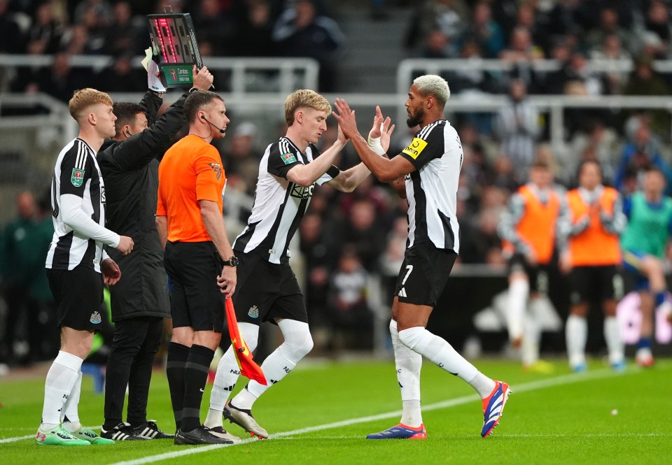 Eddie Howe trajo la artillería pesada mientras Toon trabajaba duro en St James Park