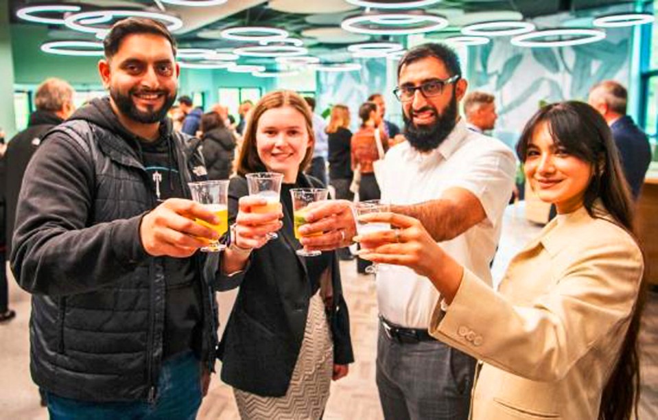 El bar del sindicato de estudiantes ha reemplazado el alcohol con batidos, malteadas, té de burbujas y bebidas calientes.