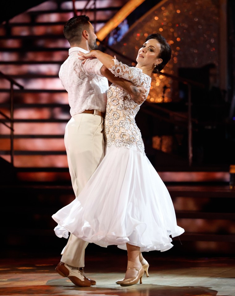 Amanda, en la foto con Gio, dice que todo se puso tan mal que en realidad se sintió aliviada cuando un susto de cáncer le significó dejar el programa.