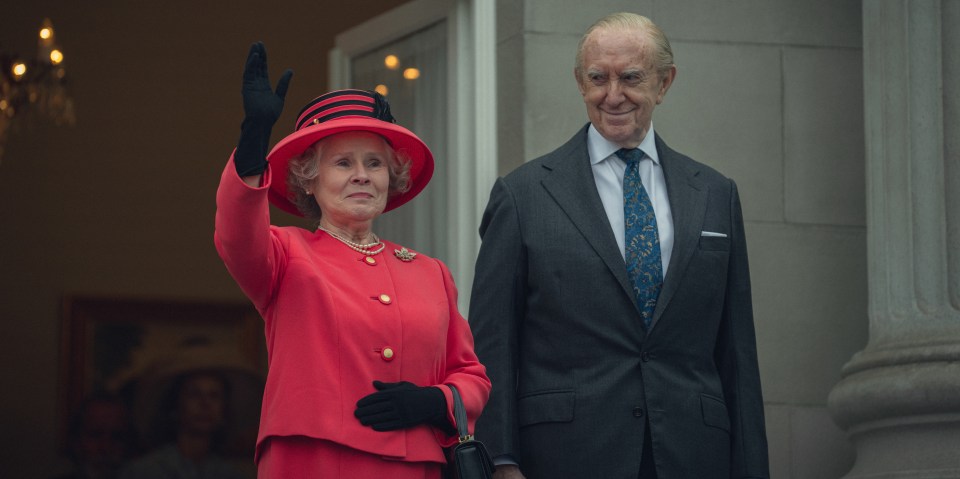 Su coprotagonista Imelda Staunton también podría estar en la carrera.