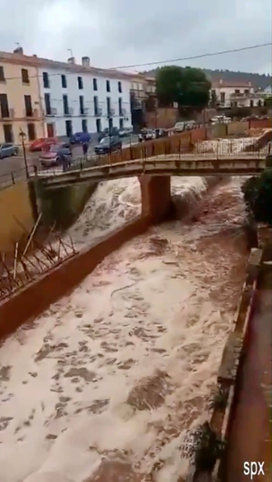 Las furiosas inundaciones han provocado evacuaciones masivas.