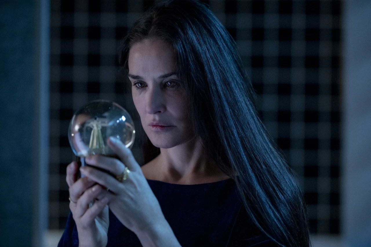 “La sustancia”, el tráiler de la visionaria y feminista película de terror protagonizada por Demi Moore