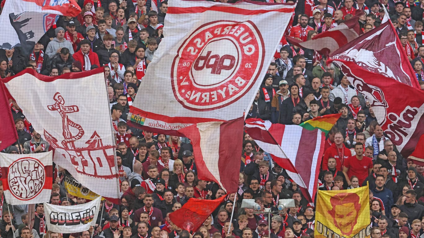 La curva sur de Múnich: algunos aficionados no estarán presentes en el partido de la Liga de Campeones contra el Shakhtar Donetsk.