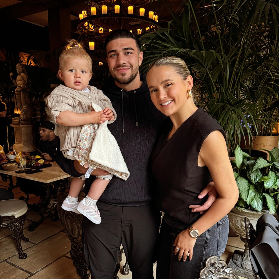 Molly Mae Hague y Tommy Fury anunciaron su sorprendente separación en agosto