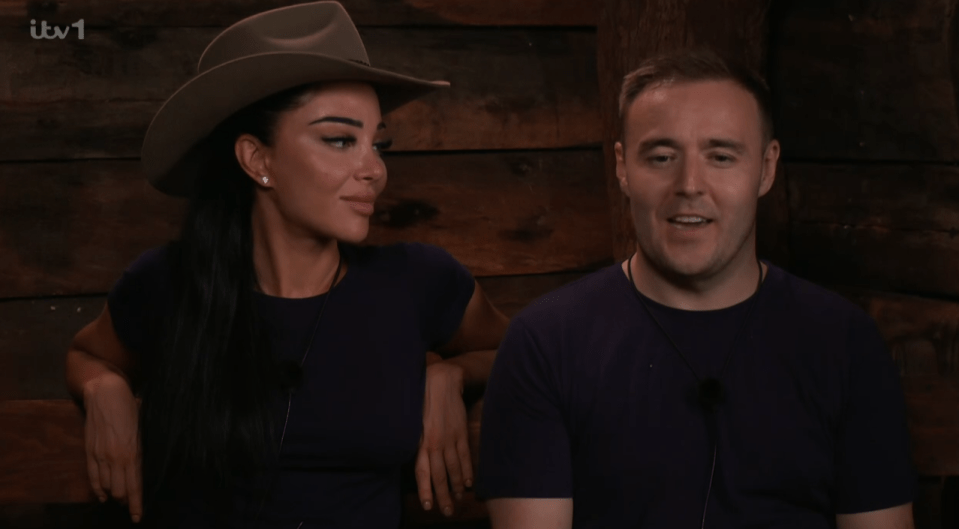 Tulisa y Alan se convirtieron en los primeros líderes del campamento.