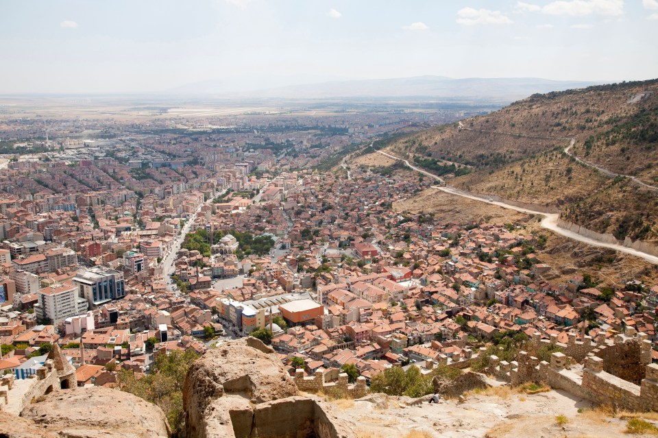 El Arslan Kaya está situado en las Tierras Altas de Frigia, una región tranquila en el oeste de Anatolia, Turquía.