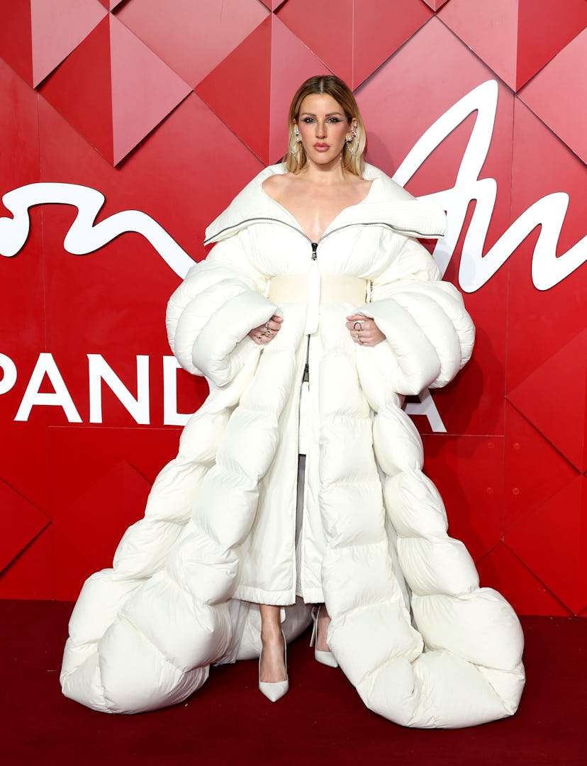 LONDRES, INGLATERRA - 2 DE DICIEMBRE: Ellie Goulding asiste a los Fashion Awards 2024 presentados por Pandora a...