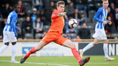 Jonathan Klinsmann en acción en el Hertha BSC: Berlín, la capital alemana, fue “un lugar fantástico” para comenzar su carrera 