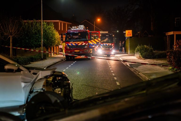 Varios servicios de emergencia fueron llamados después del accidente.