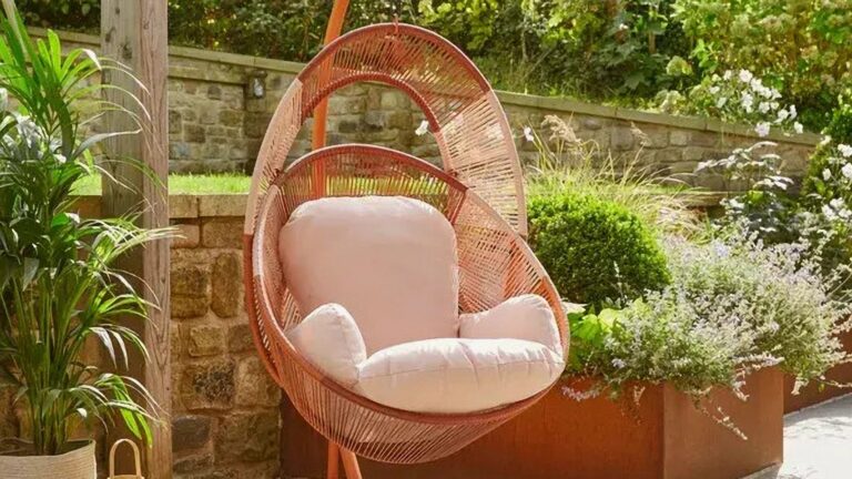 Los propietarios de jardines se están tomando una silla de