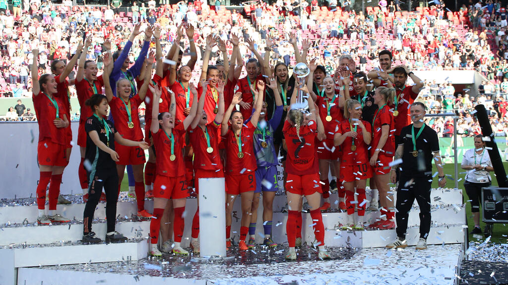 FC Bayern hace el doble perfecto