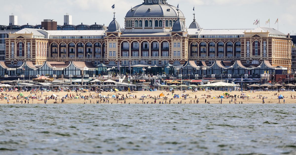 Usé disturbios en Scheveningen, la policía se lanzó