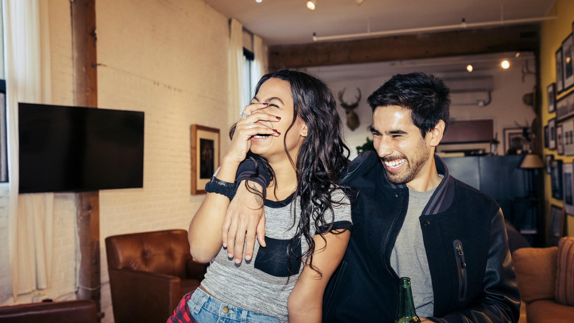 Los 7 señales sutiles que su mejor amiga está secretamente