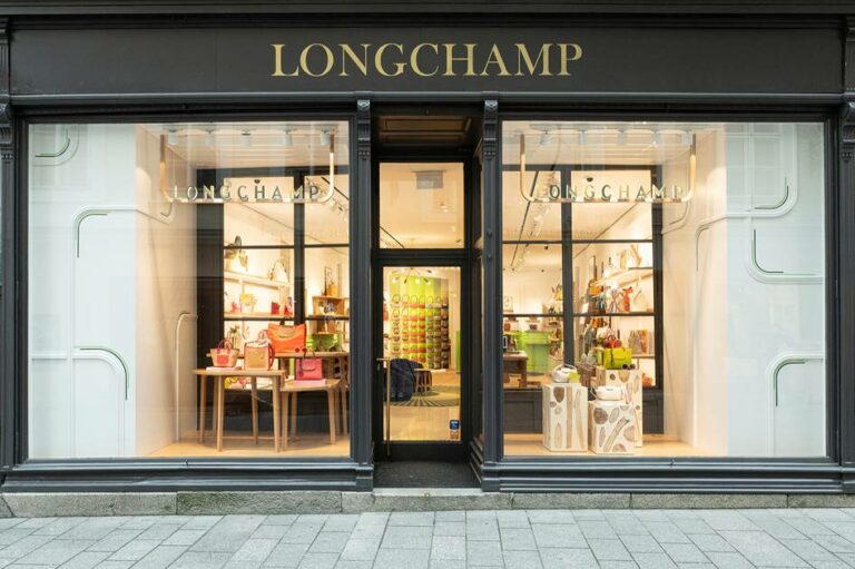 Reapertura de la boutique Longchamp en Salzburgo