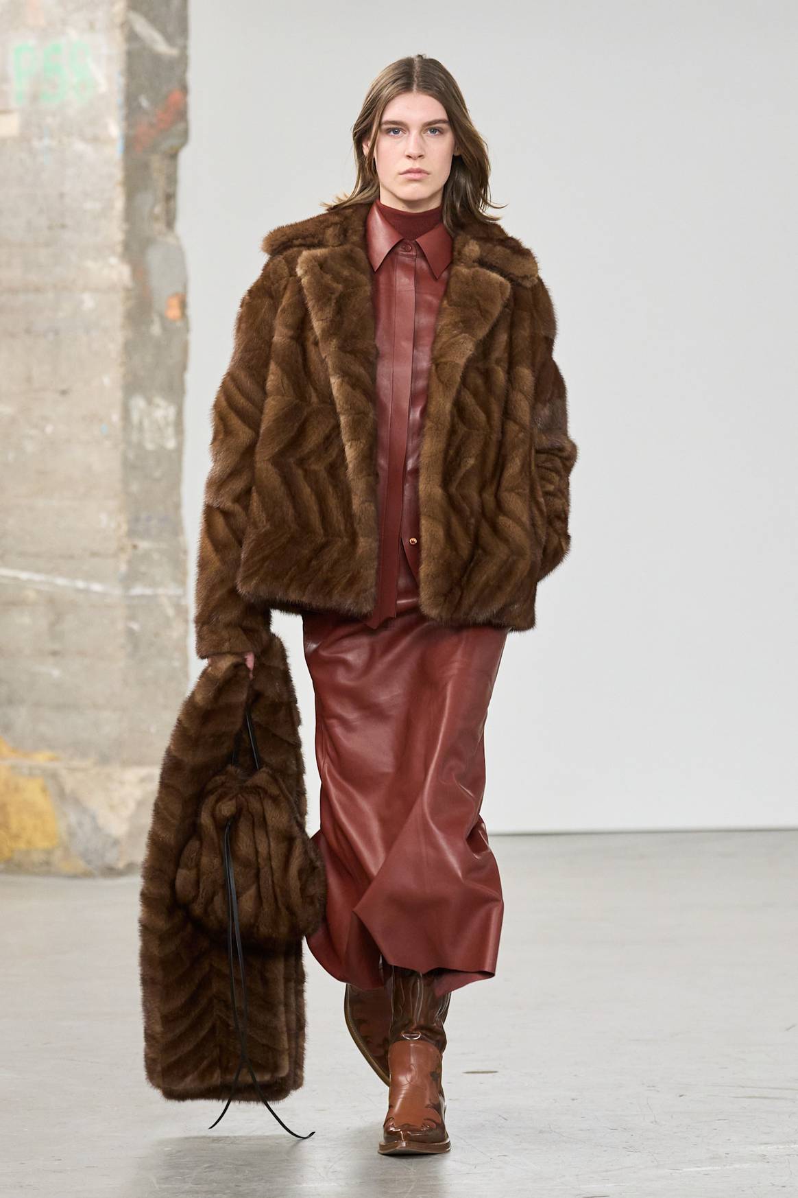 Créditos: Gabriela Hearst HW25/© Launchmetrics/Spotlight Créditos: Gabriela Hearst HW25/© Launchmetrics/Spotlight