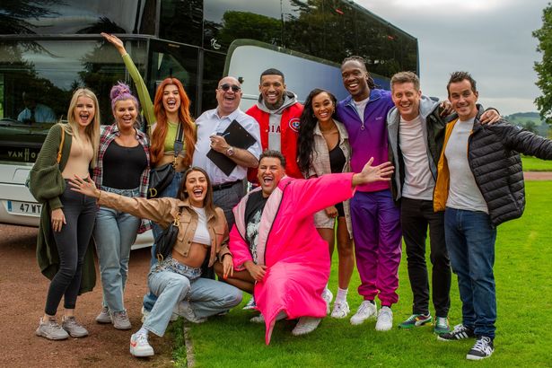 Brendan también recibió a las celebridades en su entrenador, incluidos Lilly-Sue McFadden y Kerry Katona