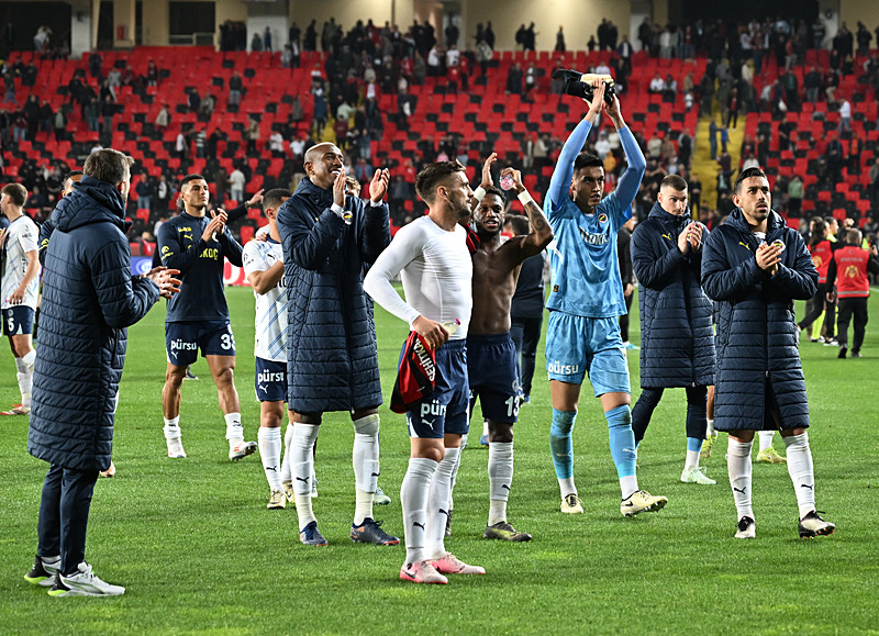 fenerbahce-besiktas-maci-ne-zaman-saat-kacta-ve-hangi-kanalda-1746338837929.png