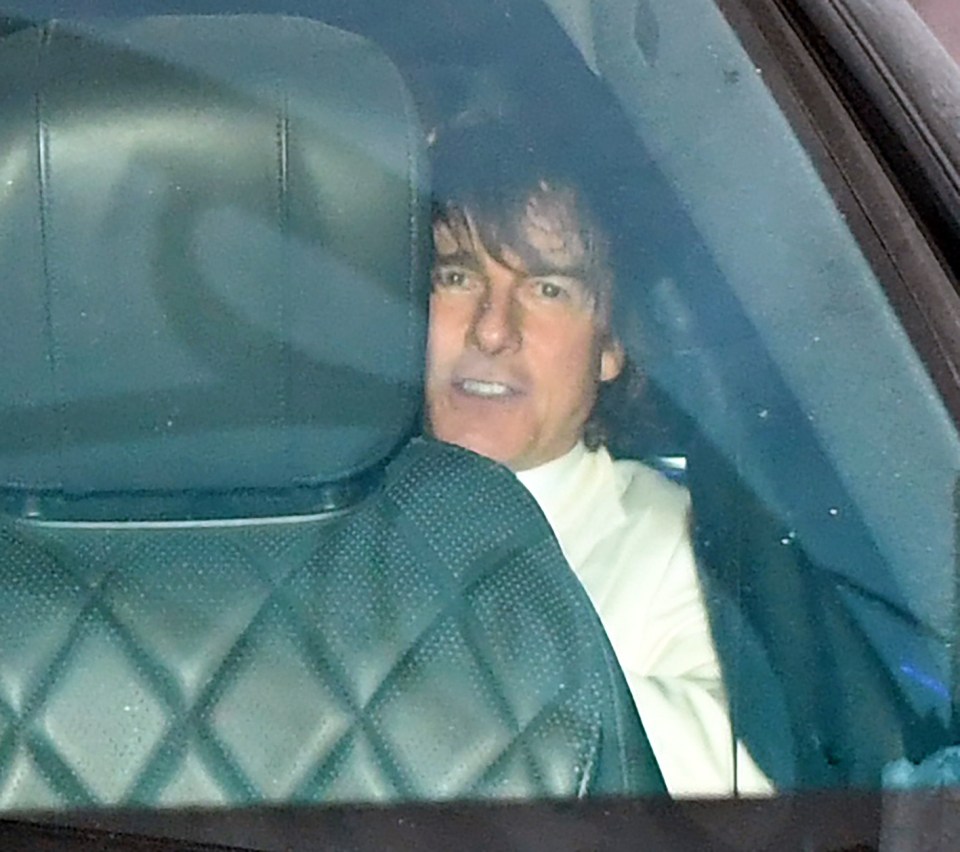 Tom Cruise en un auto.