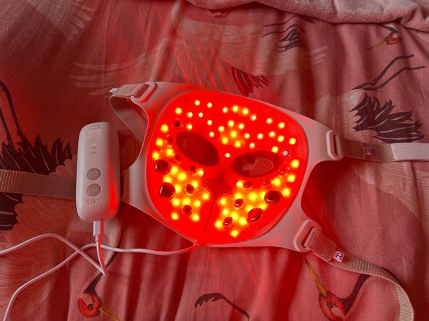 Revisión de máscara facial de Silk'n LED EMS