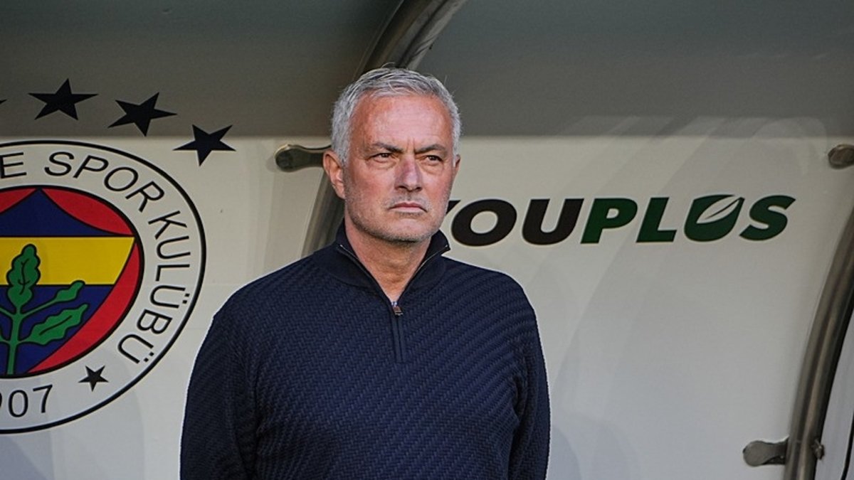 ¡El entrenador de Fenerbahce, José Mourinho, respondió la pregunta sobre