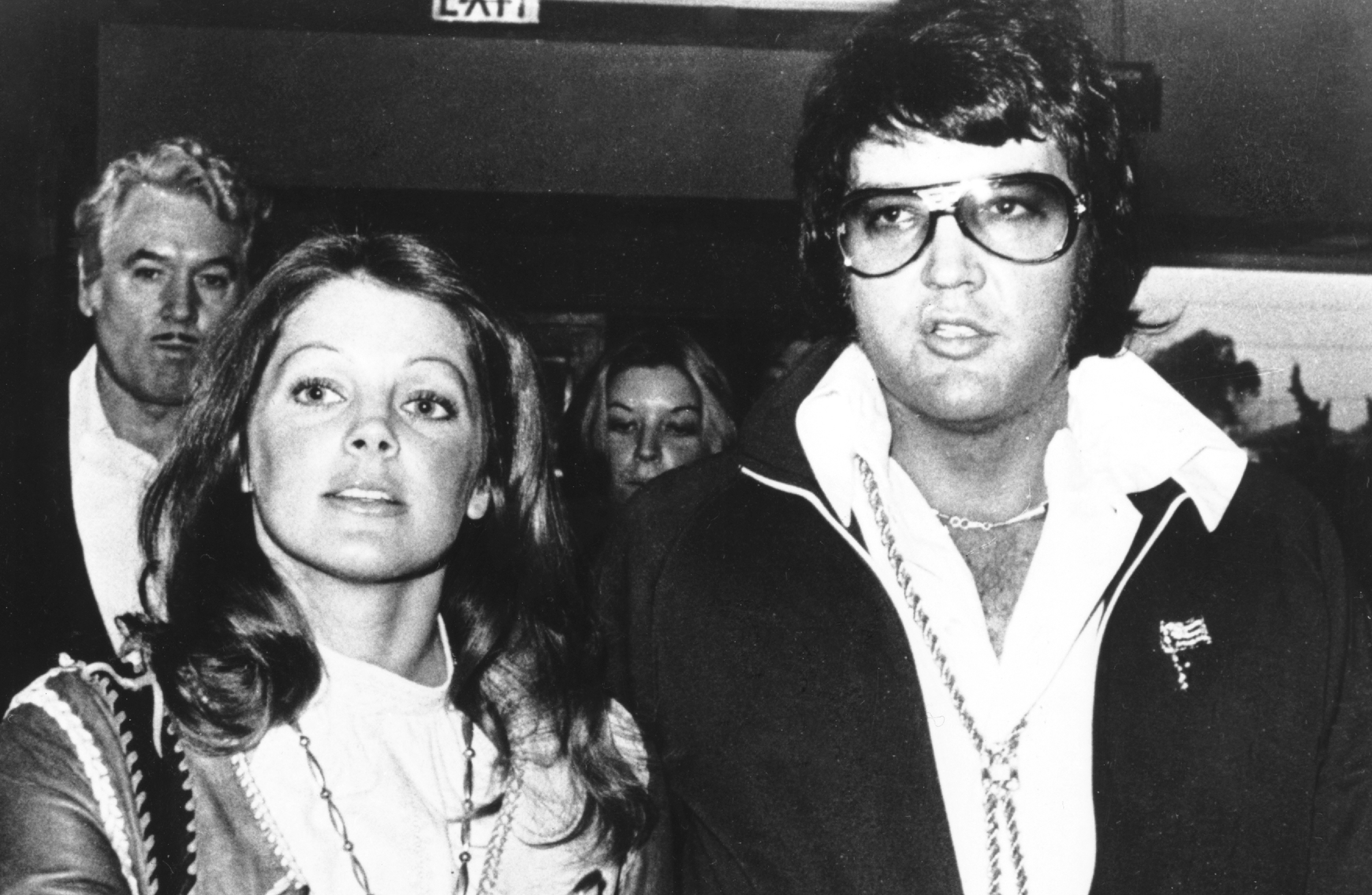 Priscilla Presley sobre la búsqueda de tabletas de Elvis: "Sabía