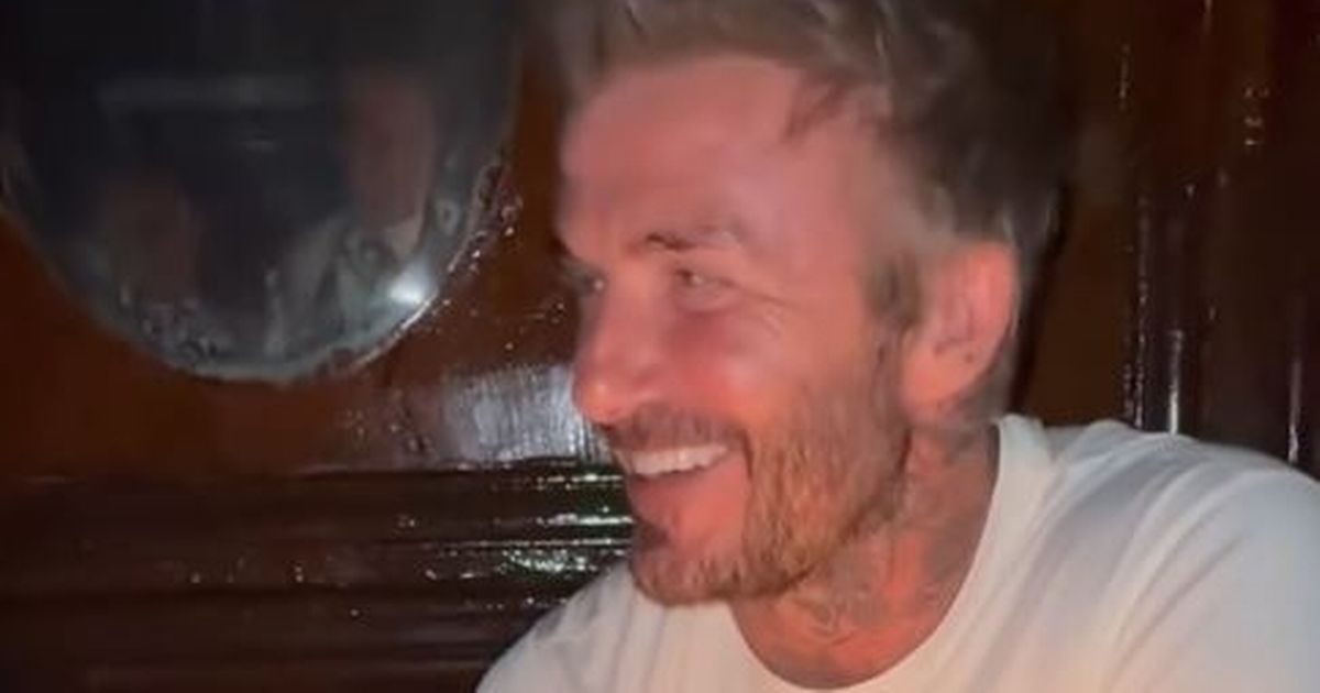 Victoria Beckham comparte invisible vislumbrar las celebraciones de los 50