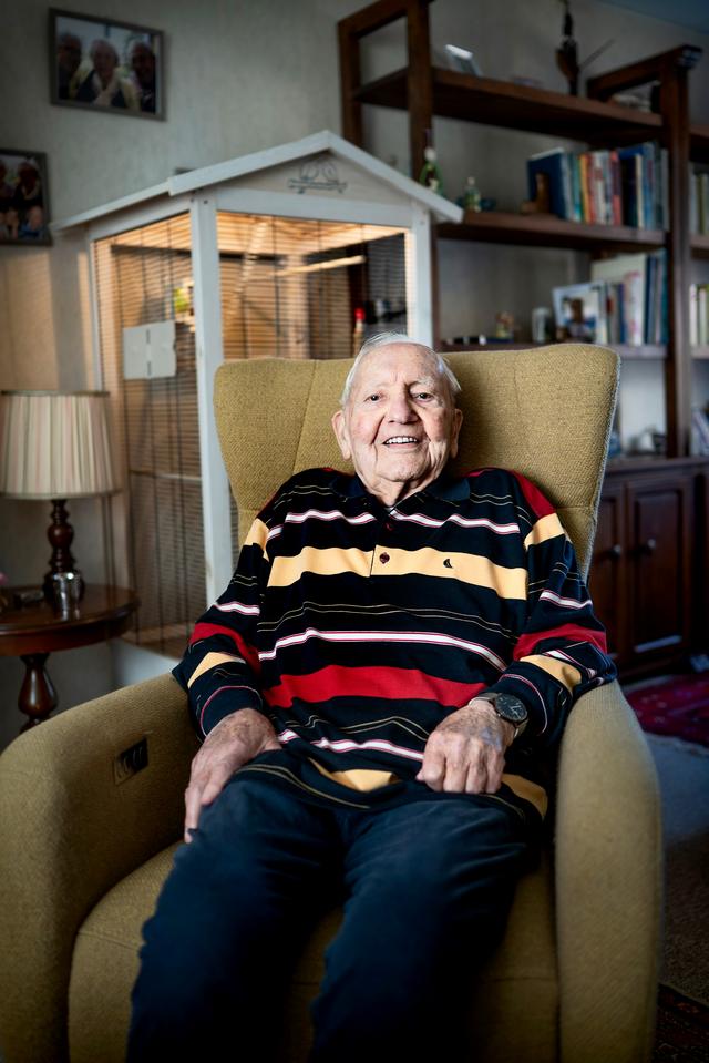 Bert (102) de Hoogezand estaba en la resistencia y luchó