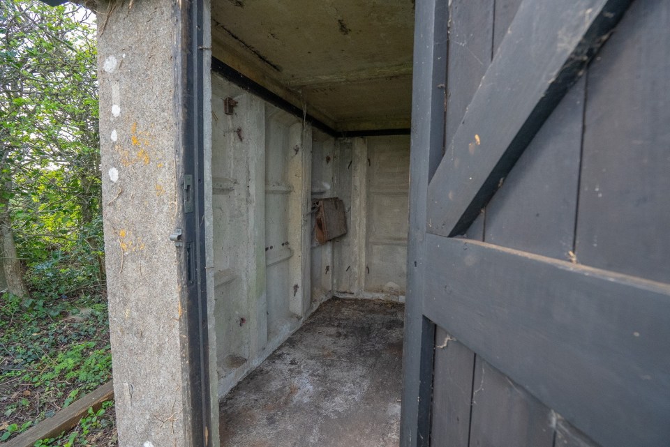 Interior de un búnker de la era de la Guerra Fría.